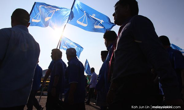 Petitioner fires lawyers, BN Gua Musang election petition struck out