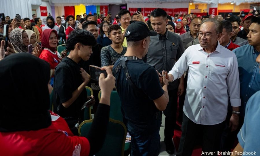Anwar makes high-stakes bid to boost PKR's fortunes in Sabah