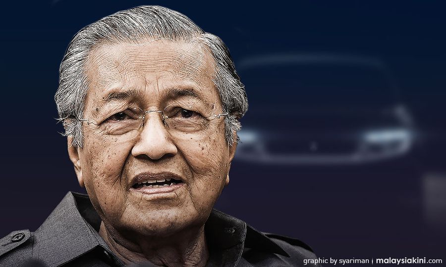 Dr M: Indian M'sians are not 'completely loyal' to the country