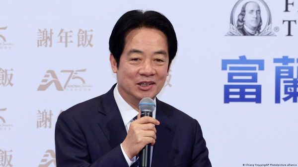 China hails countries for blocking Taiwan president's flight