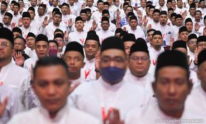 ULASAN l Umno umpama kutu dipelihara semut