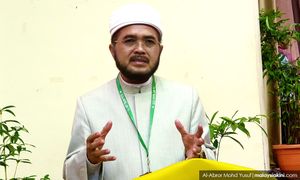 Dewan Ulama PAS tegur Nik Zawawi tersilap fakta