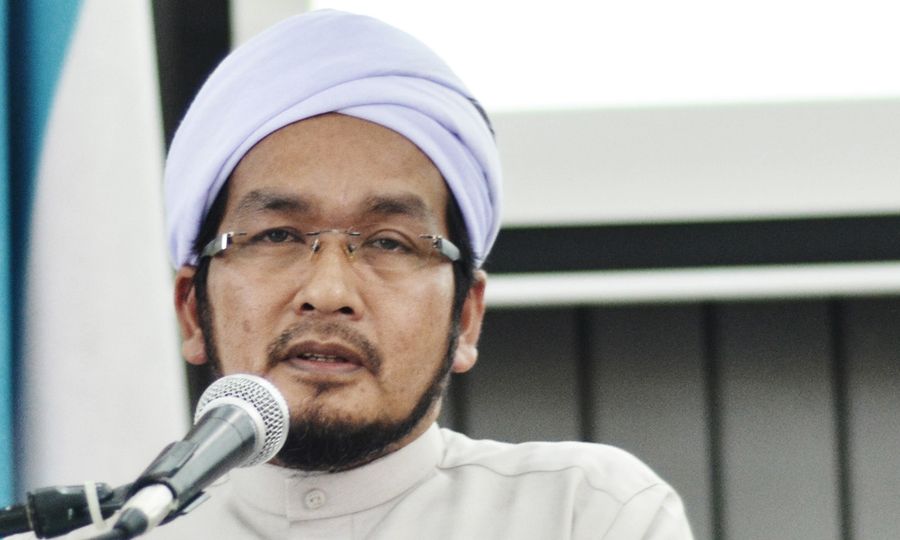 Ulama PAS tegur 'ustaz': Tak payah laa gi kuil ke, gereja ke...