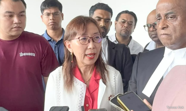 Teresa wins defamation suit against Akmal, awarded RM300k