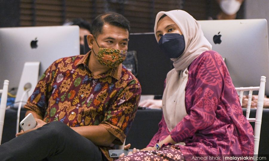 Nurul Izzah perlu sedia jadi ‘kaki pukul, panglima perang' PKR - Rafizi