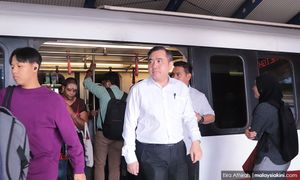 Setiap stesen KTMB mesti dilengkapi lif dalam masa setahun