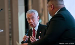 Don't let issues damage S'pore-Malaysia ties, Hsien Loong says