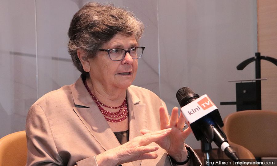 Ex-Swiss president: War on drugs failed, treating addicts as patients will work