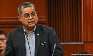担心影响国民团结，亚伦反对国盟用不同国庆主题