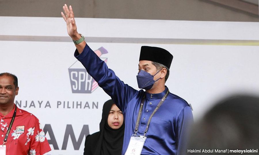 COMMENT | Khairy Jamaluddin should get your vote