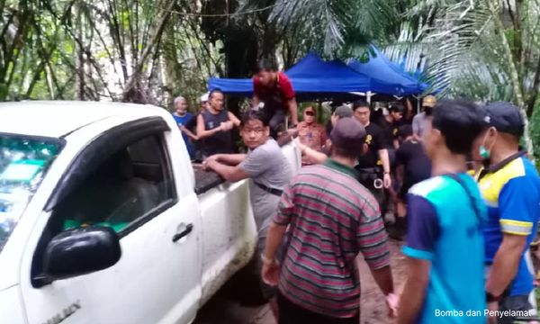 All 30 film crew members trapped in Gua Tempurung rescued