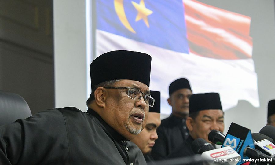 Melaka larang bawa telefon ketika mesyuarat, bimbang rahsia kerajaan bocor