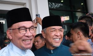Rivalry simmers among Harapan, BN supporters in Penang Hari Raya do