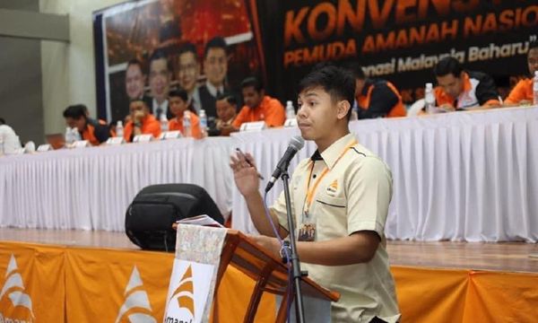 伊党急于拉拢巫统，诚信党领袖怀疑另有所图