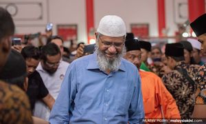 When a pro-Modi Indian media 'stings' Zakir in Putrajaya