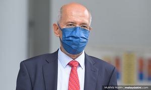 Bekas pengerusi 1MDB tak puas hati dana AS$700j dialihkan - saksi