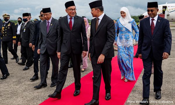 Anwar arrives in Brunei for two-day official visit
