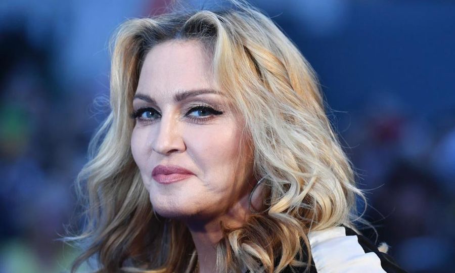 Madonna sambut ulang tahun di Pompeii, sumbang projek teater belia