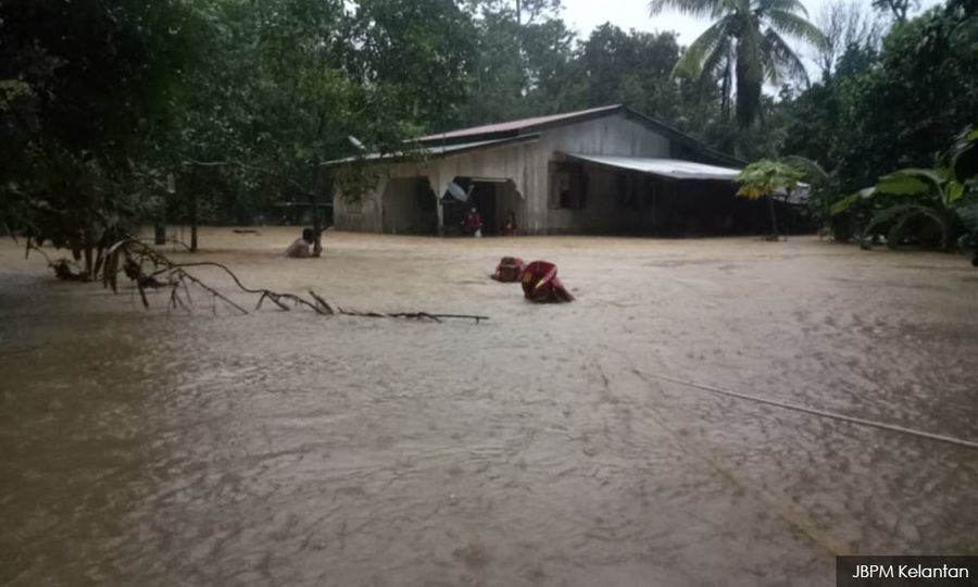 Mangsa banjir di empat negeri meningkat malam ini