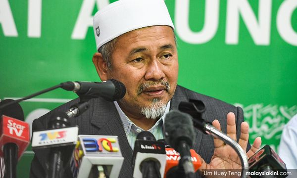 Tuan Ibrahim: Sanusi is like a bouquet, no need to act against him  