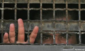 Tahanan Palestin tak dapat mandi, dipaksa melutut berjam-jam dan dipukul