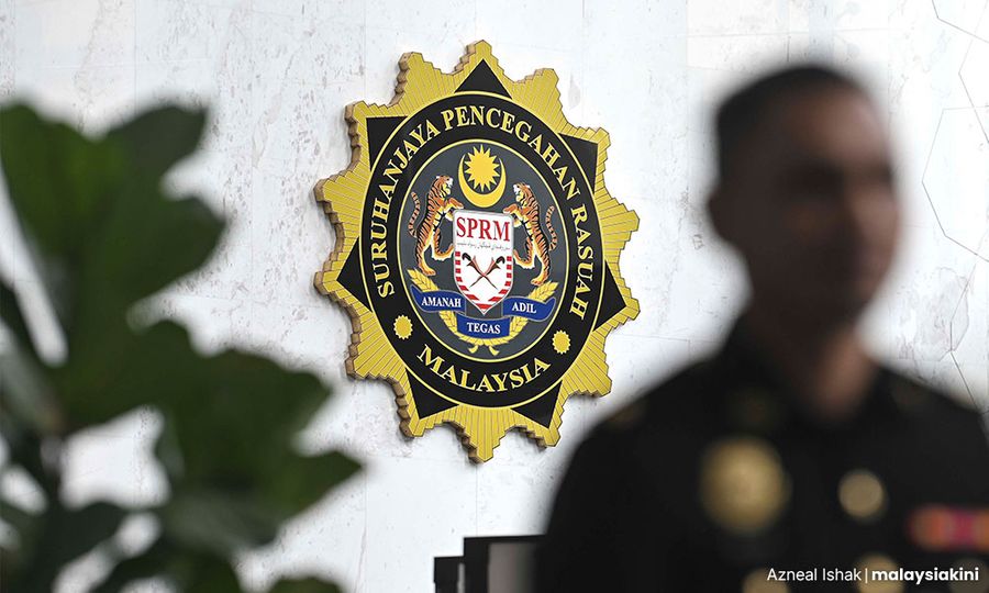 MACC seizes gold bars, RM6.9m in various currencies in army graft case