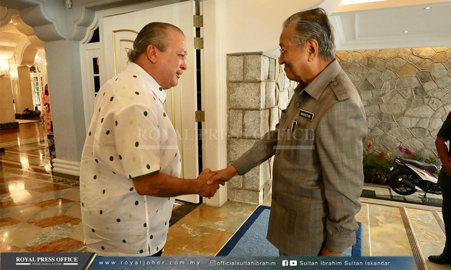 Titah sultan tentang SPRM, Petronas tak boleh diambil ringan - Dr M