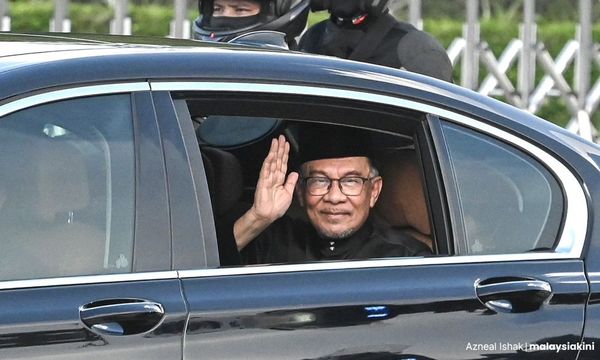 COMMENT | 'In my end is my beginning'