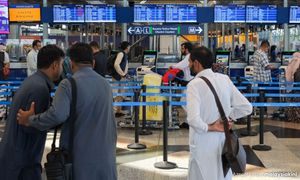 24 individu termasuk 17 rakyat Malaysia selamat tiba dari Iran