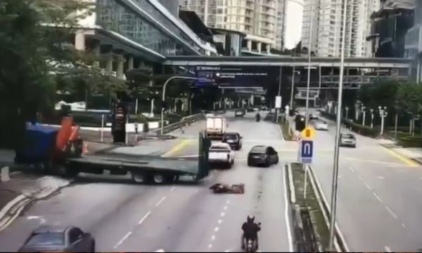 Cops nab lorry driver over fatal crash on Jalan Kerinchi 