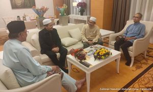 PN Youth livid as photos of Anwar, Nik Aziz’s sons meeting go viral