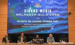 Azalina dakwa pembiaya dana dari AS dalang tuntutan Sulu