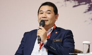 拉菲兹推渐进工资政策，否则难解决生活费问题