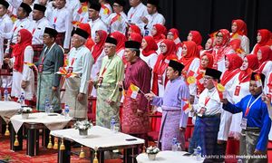PULASAN | Dilema Umno kini: Mahu tapi malu