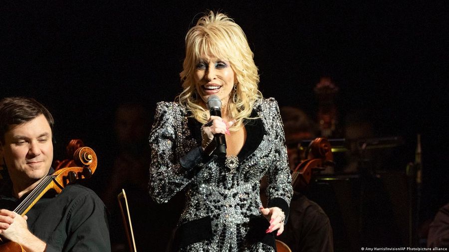 Remembering Dolly Parton: 8 facts about the icon