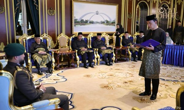 Onn takes oath as Johor MB, state holiday declared tomorrow