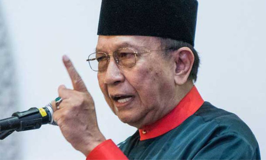 Pelantikan MB: Orang 'luar' dah masuk arena adat, kata Rais