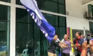 Batu MCA closes operations centre in anger, disappointment