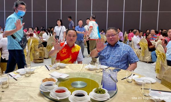 张庆信到适耕庄助阵，笑言“若黄瑞林倒再也不来”