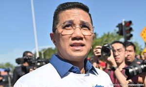 Pengimport telur tuntut RM20 juta dari Azmin