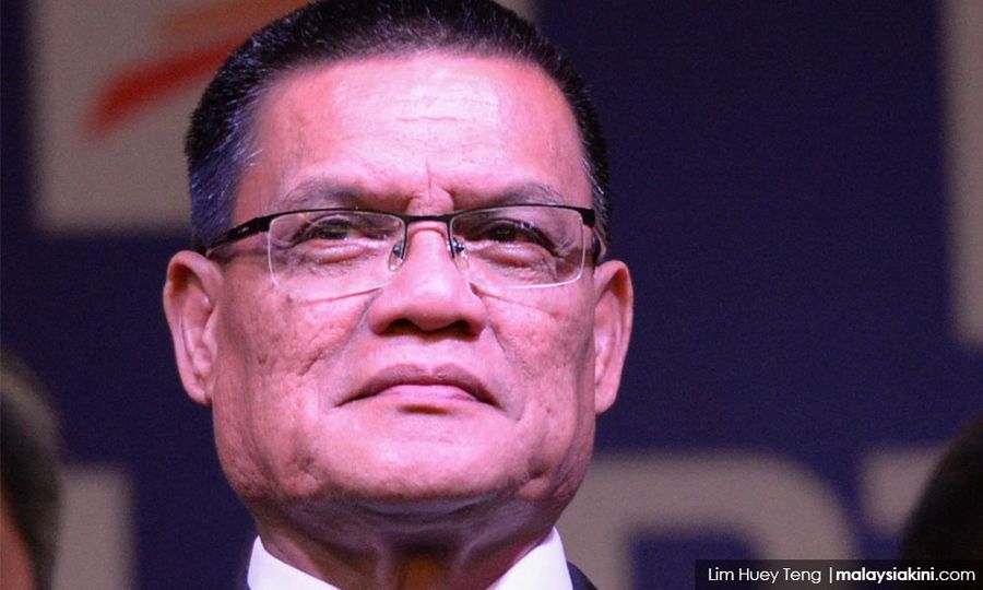 Adnan Yaakob umum 'pencen' dari politik 