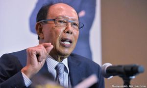 Musa Hitam: Political reset needed before economy can be fixed