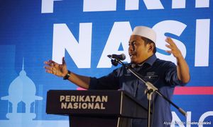 Fadhli sergah Bersatu: Siapa pekak?