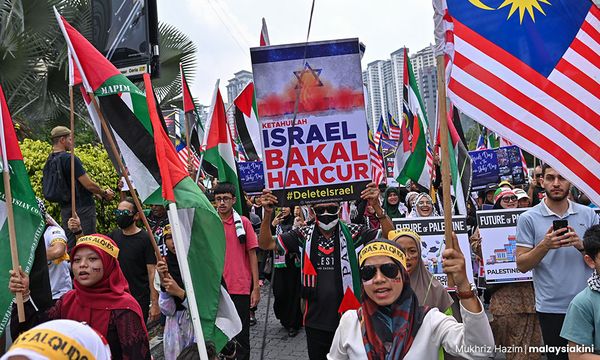 In solidarity with Palestinians 