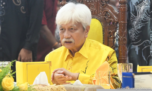 Tuanku Muhriz revokes exco appointments, but reading of state constitution disputed
