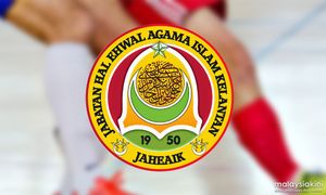 Mermaid stunt lands man in Kelantan Islamic Dept custody