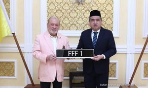 Agong salur nilai bidaan plat FFF 1 kepada kerajaan persekutuan