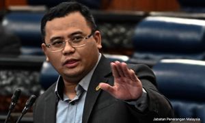 行政议员开始清空办公室，惟雪大臣强调是正常事
