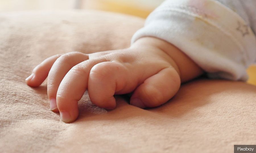 Bayi baru lahir ditemukan di tepi jalan di Kajang