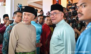 Rombakan kabinet: Anwar belum panggil bincang - Zahid